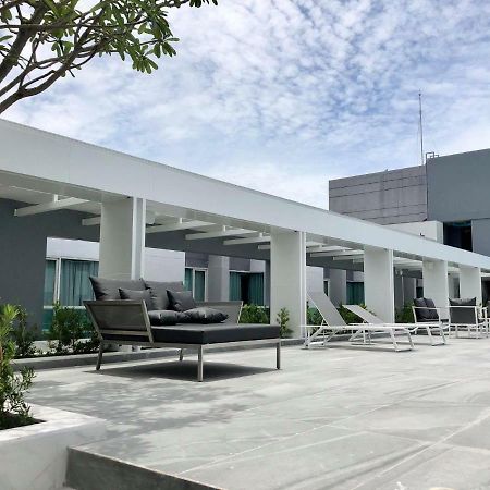 Crystal Hotel Hat Yai Esterno foto