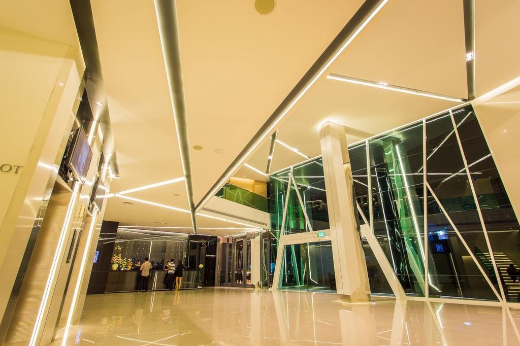 Crystal Hotel Hat Yai Esterno foto