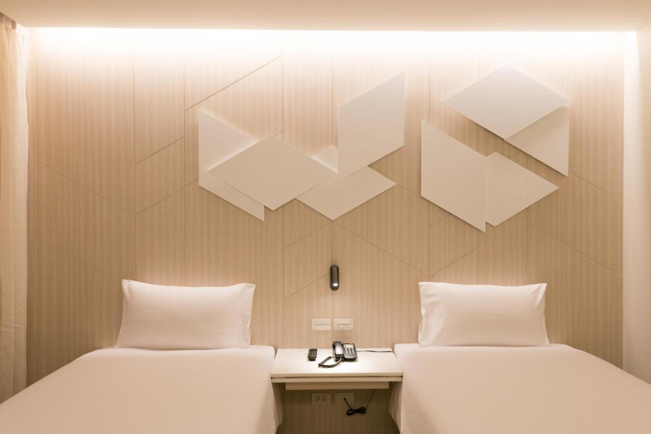 Crystal Hotel Hat Yai Esterno foto